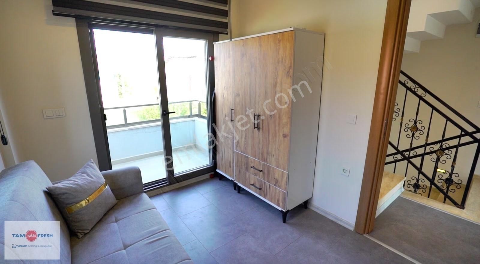 Urla İçmelerde Denize Yakın Tam Müstakil Villa... - Görsel 15