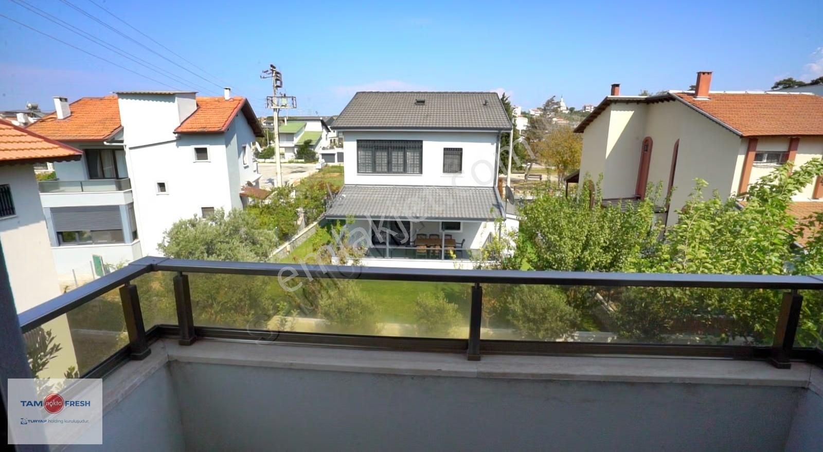 Urla İçmelerde Denize Yakın Tam Müstakil Villa... - Görsel 18