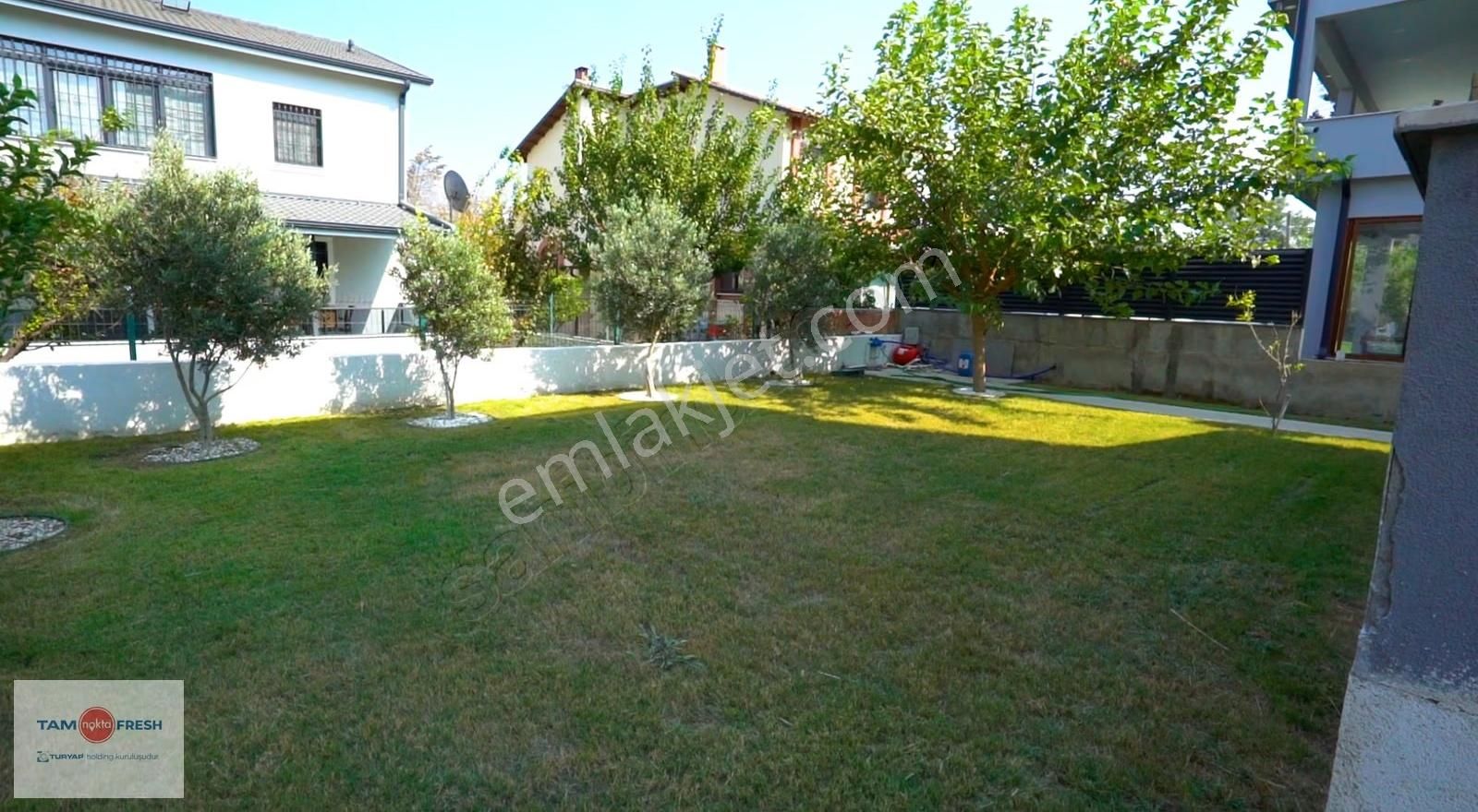 Urla İçmelerde Denize Yakın Tam Müstakil Villa... - Görsel 21