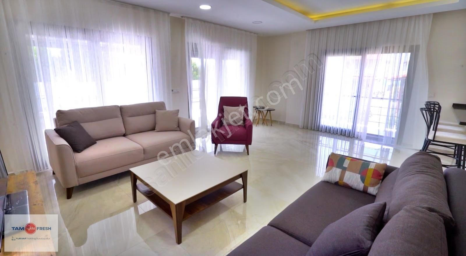 Urla İçmelerde Denize Yakın Tam Müstakil Villa... - Görsel 16