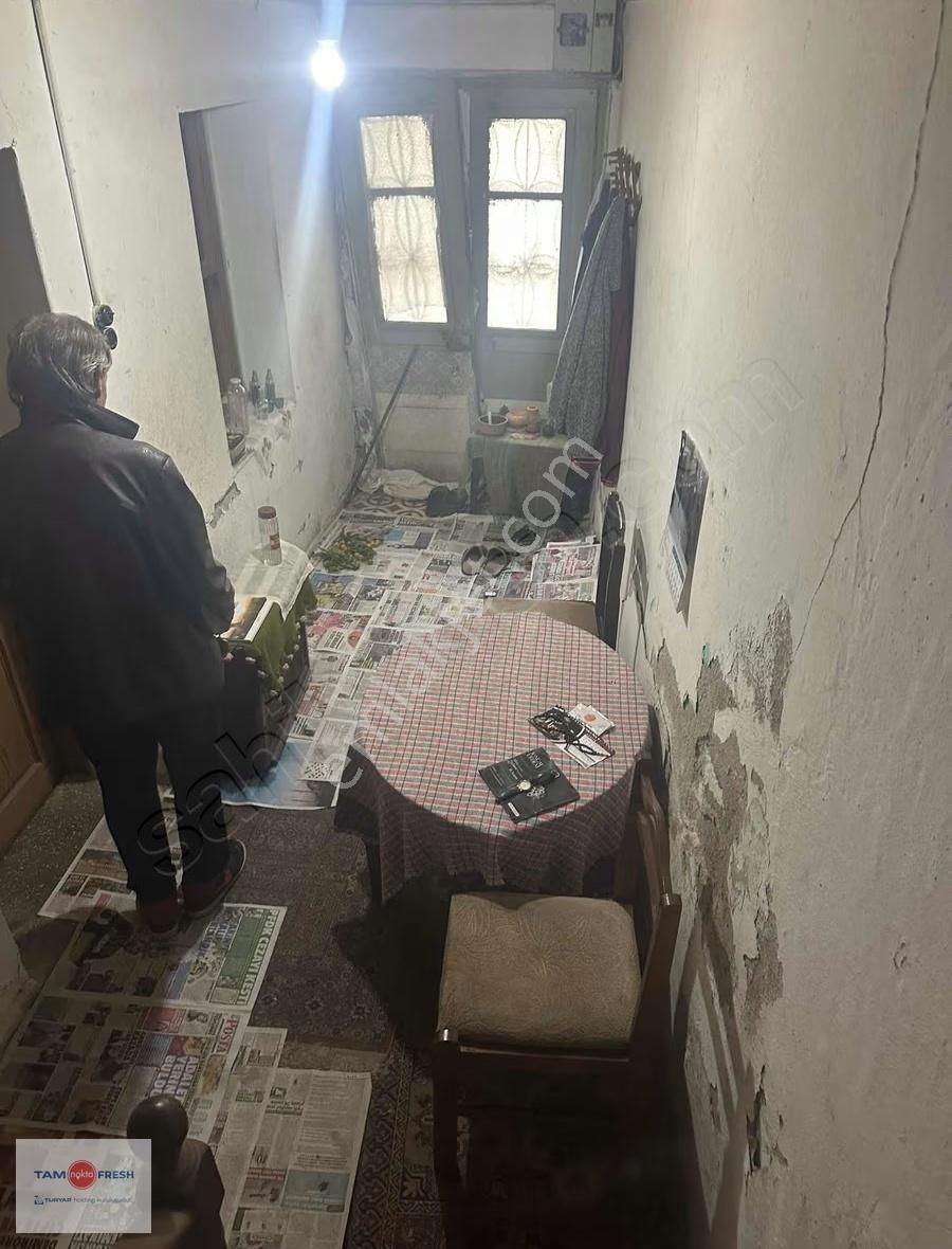 Urla Merkezde Taş Ev - Görsel 7