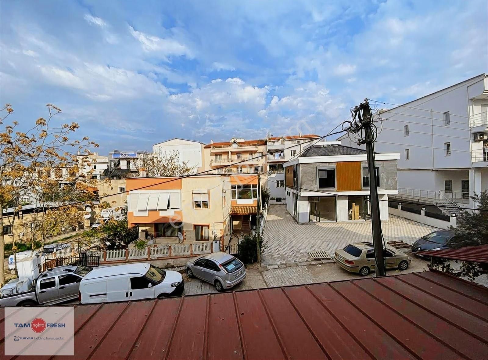 Urla Merkeze Yürüyüş Mesafesinde 3+1 Çatı Dubleks Daire - Görsel 2