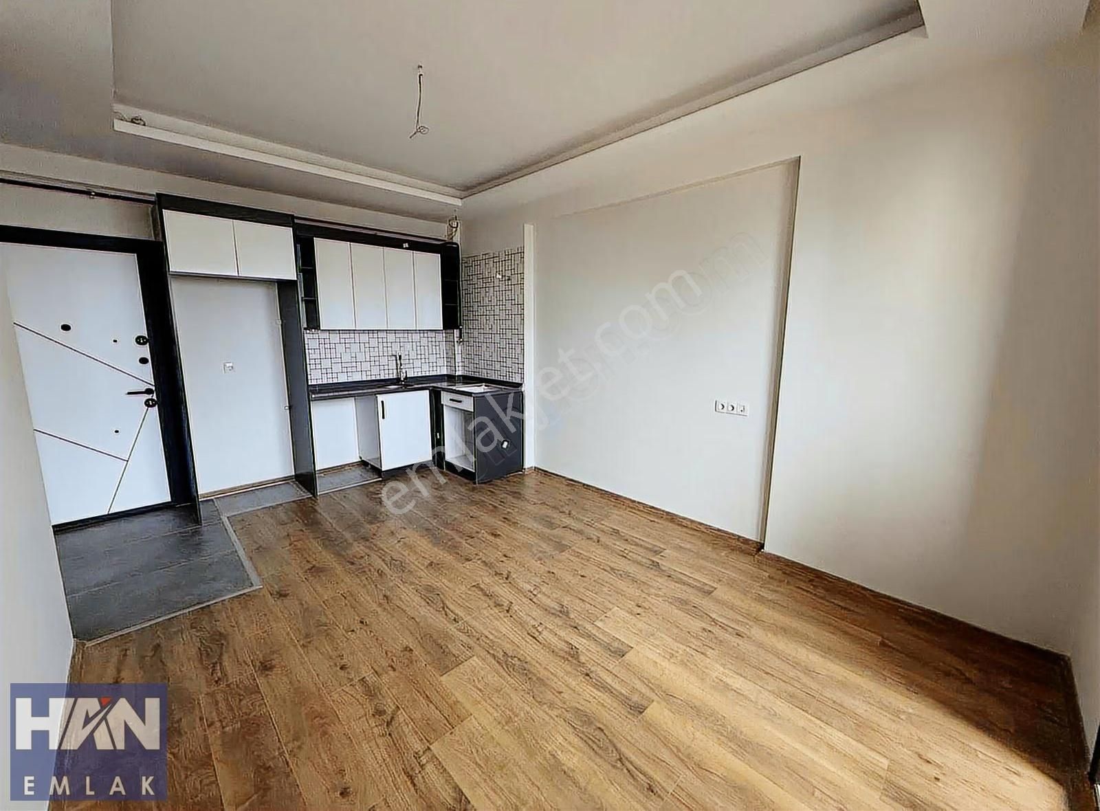 Han Emlaktan Tecede Site İçi Lüks Satılık Geniş 1+1 Daire