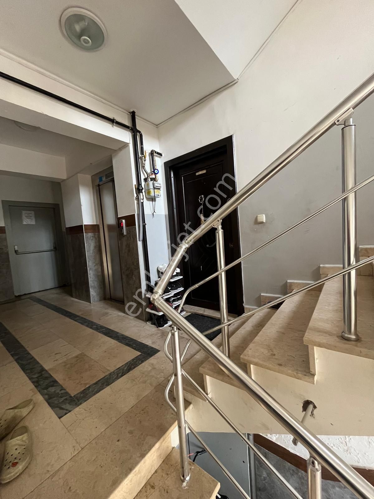 Çekmeköy Taşdelen Sultançiftliği Mah Satılık 80 M. 2+1 Arakat Daire - Görsel 5