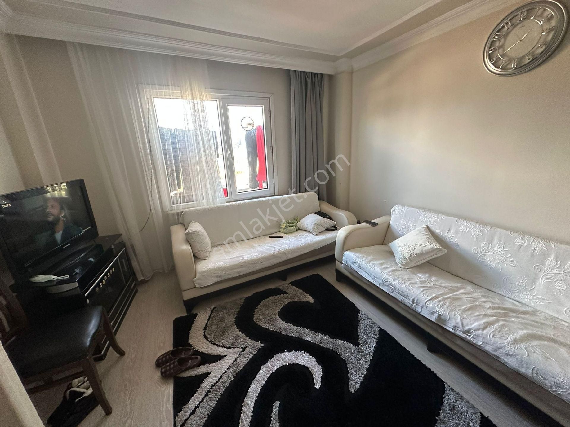 Esenler Fevzi Çakmak Mahallesinde 2+1