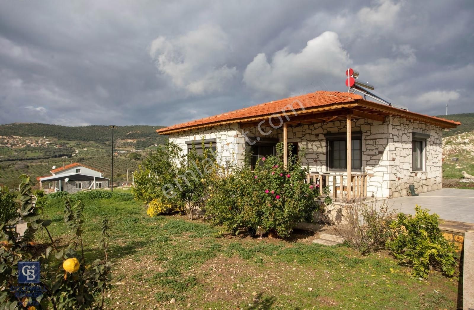 Foça Kocamehmetler'de Satılık Tarla Ve Ev - Görsel 2