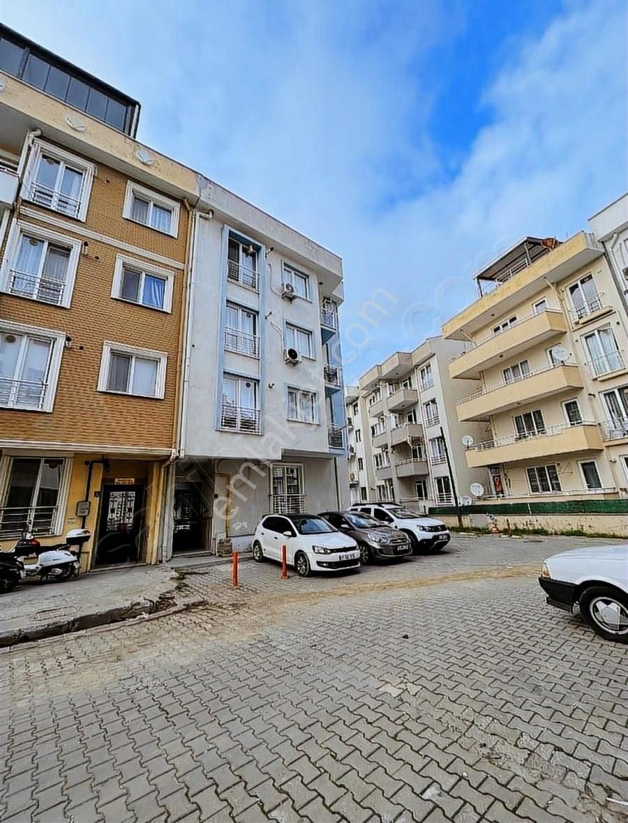 Uzay Emlaktan Çanakkale Yeni Kordonda Acıl Satılık Daıre - Görsel 24