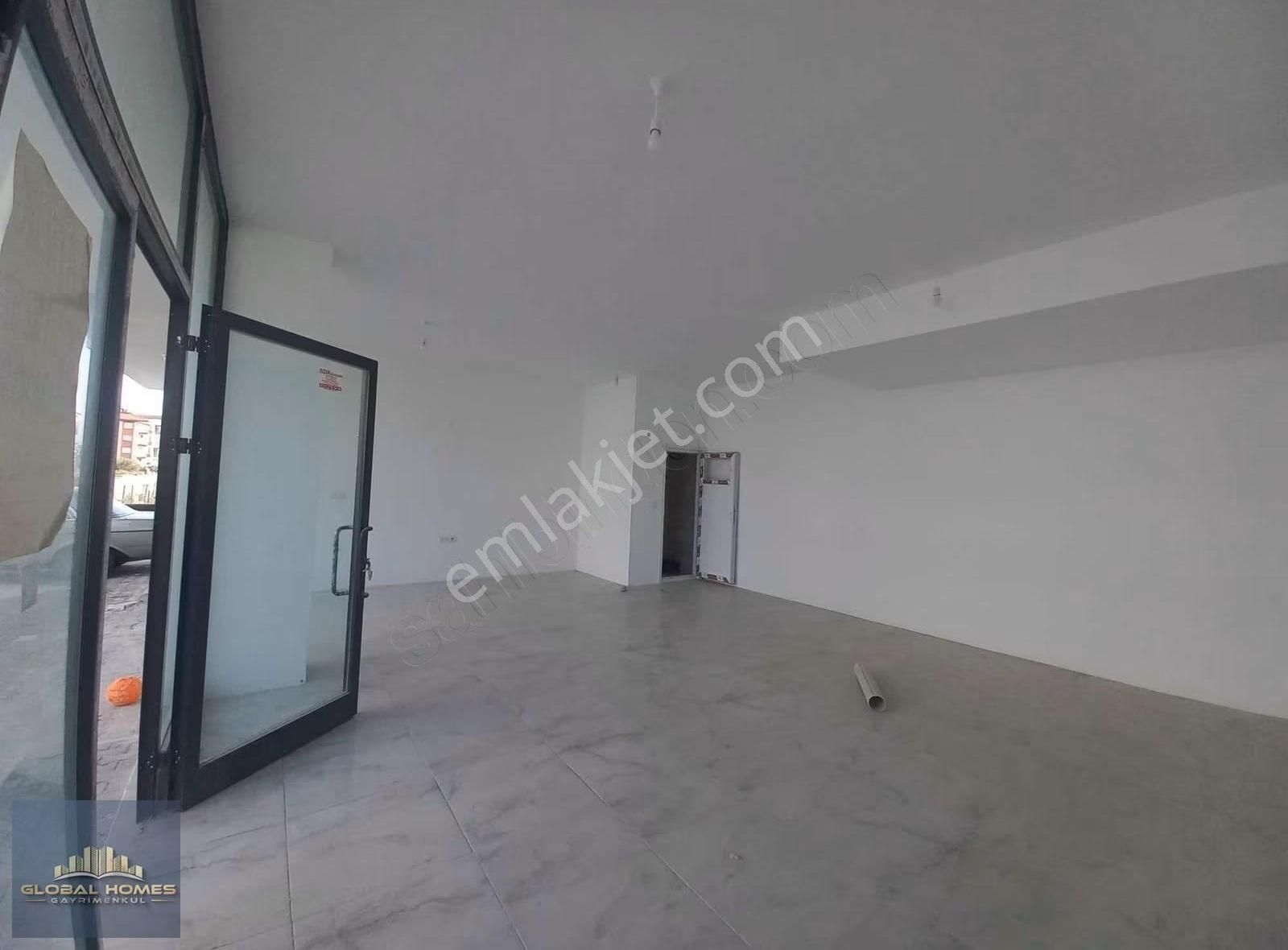 Yeniköy'de Kiralık 50 Metrekare Dükkan