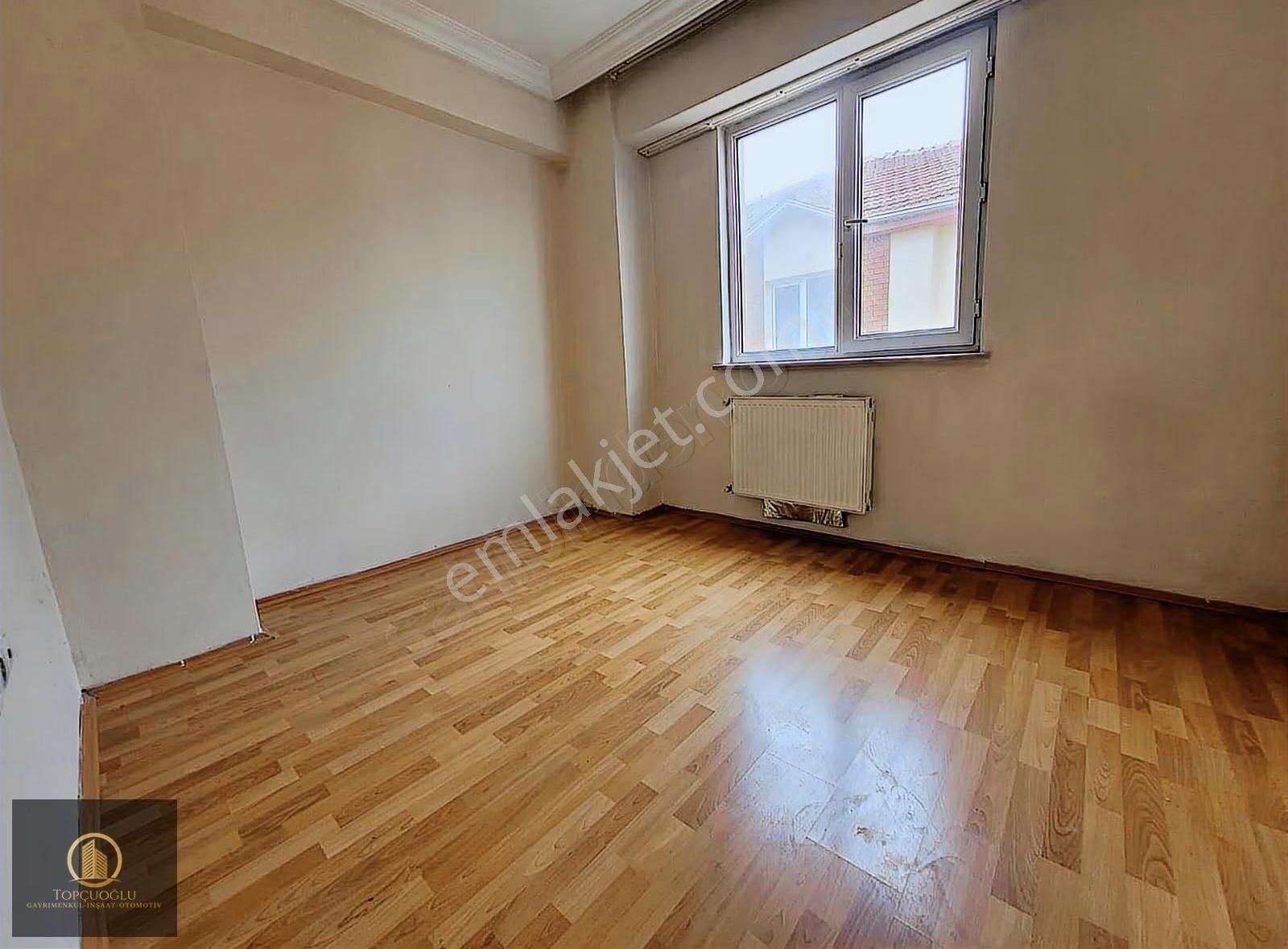 Bağlar'da Balkonlu Ayrı Mutfaklı Kiralık 2+1 - Görsel 2