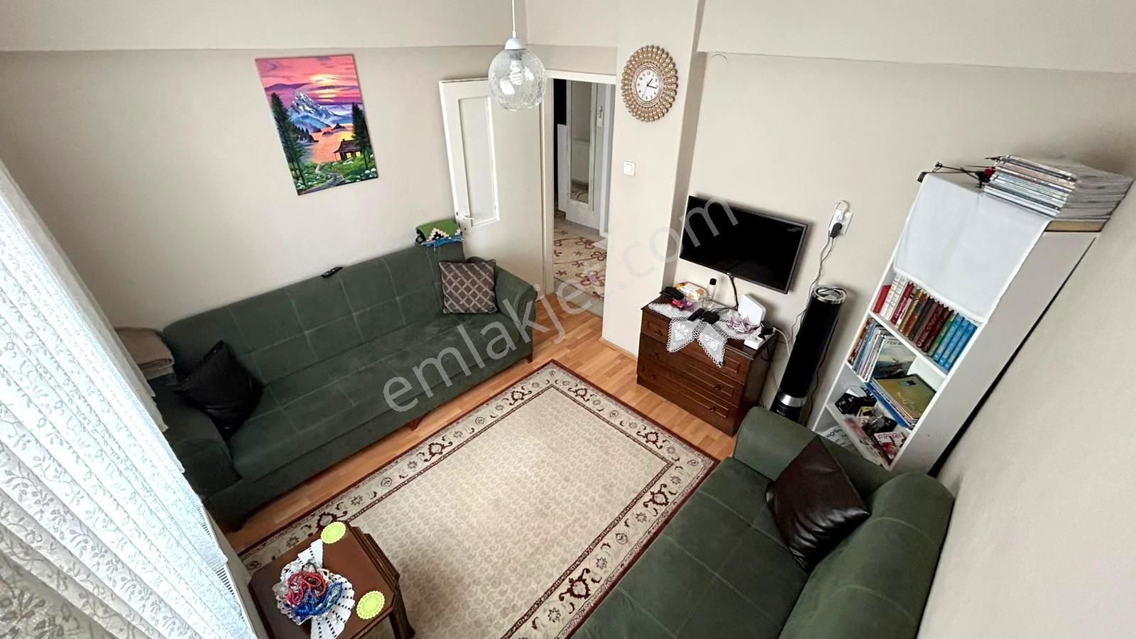 Emre Emlaktan Mareşal Çakmak Mahallesinde Ebeveyn Banyolu Satılık 3+1 Daire - Görsel 8