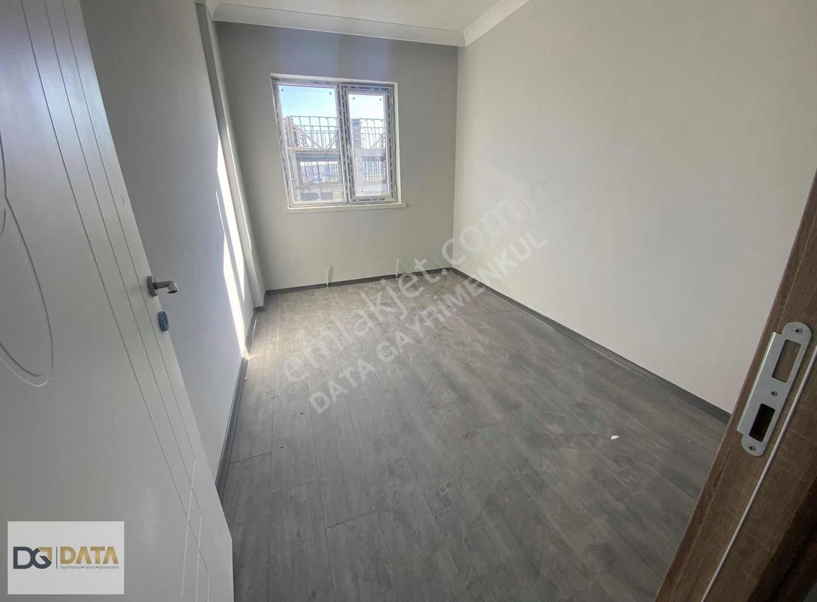 Mustafa Kemal'de 2+1 Satılık Daire Ve 70m2 Daireye Ait Depo - Görsel 2