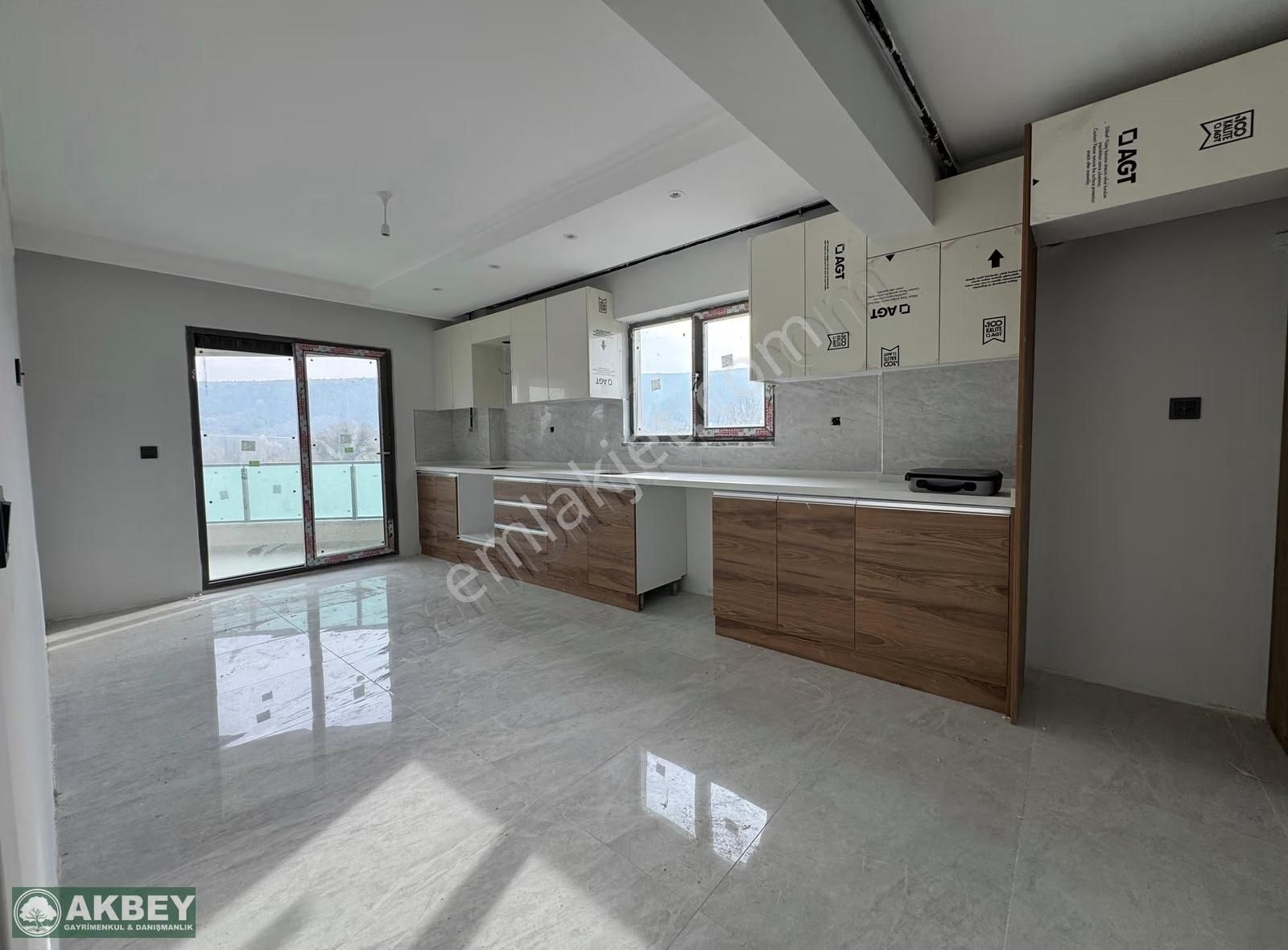 Akbey'den Hasanağa Merkez Satılık 4+1 Geniş Dubleks