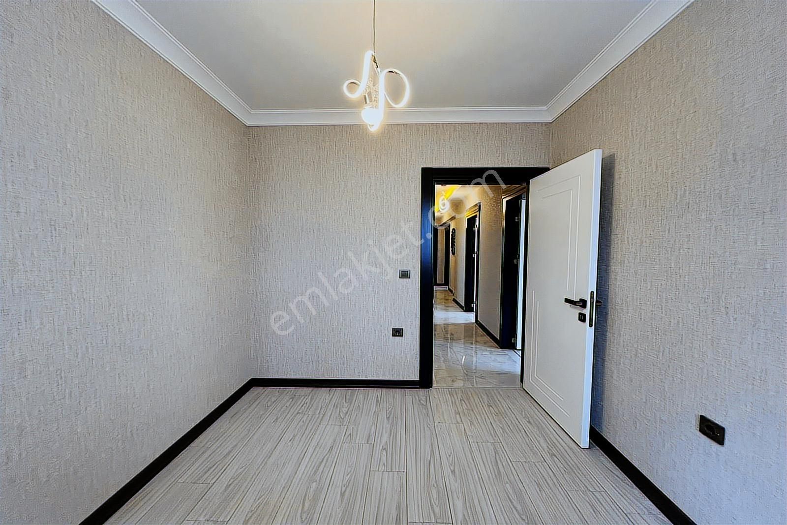 Kardeşler'den Ana Caddeye Bir Sk Sıfır Katta 3+1 Daire - Görsel 24