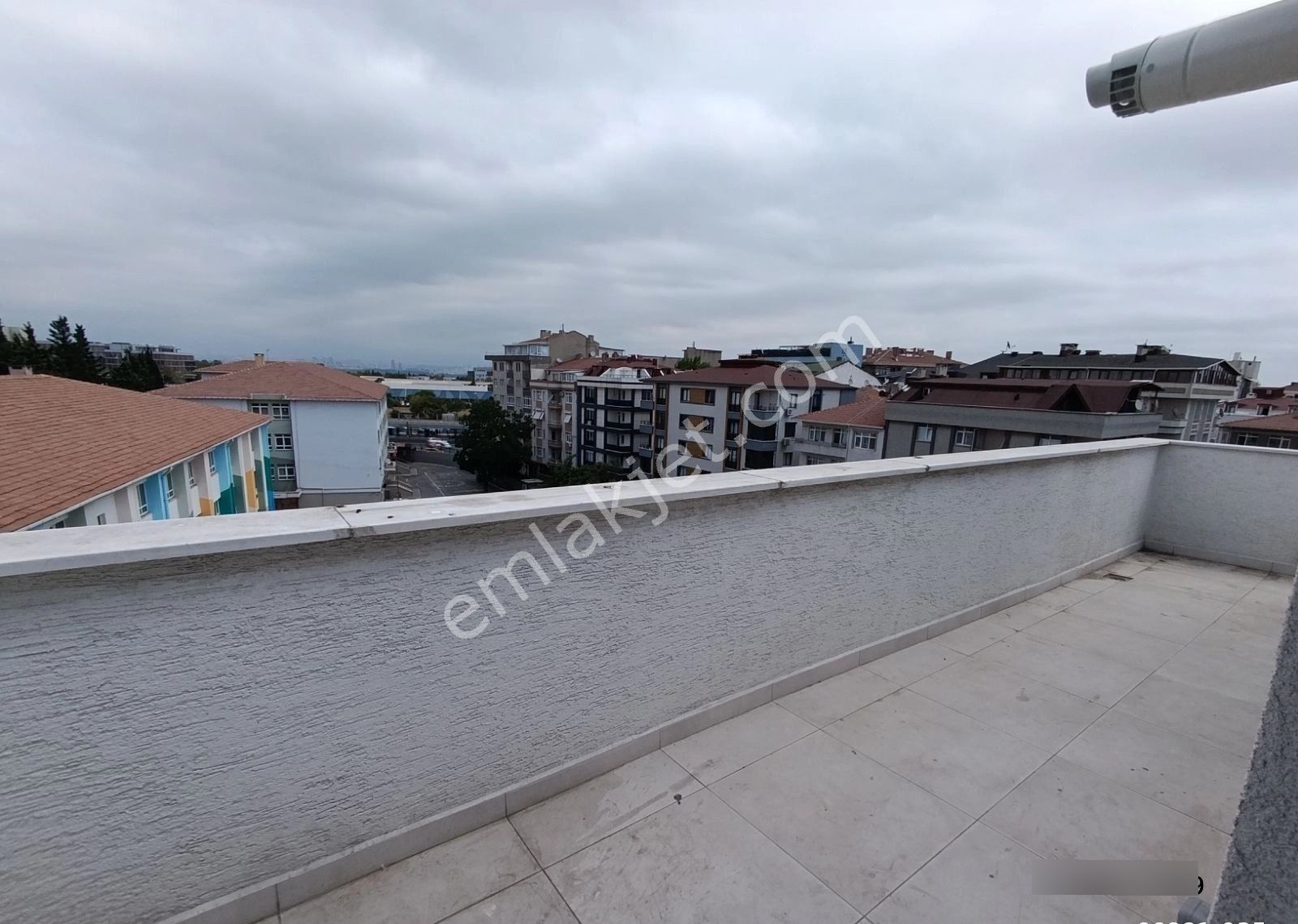 Avcılar Merkez'de 4+2 Dubleks 3 Yillik 165 M2 - Görsel 3