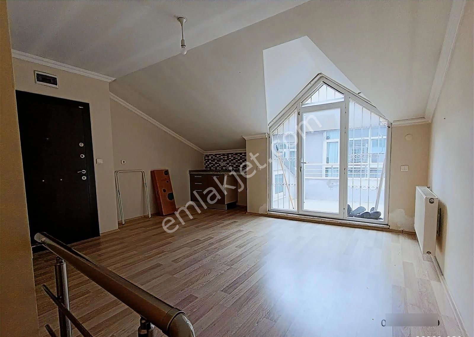 Avcılar Merkez'de 12 Yıllık 4+1 Dubleks - Görsel 16