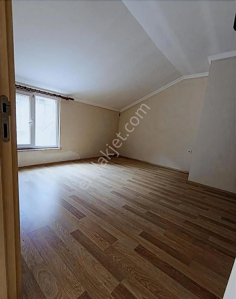 Avcılar Merkez'de 12 Yıllık 4+1 Dubleks - Görsel 14