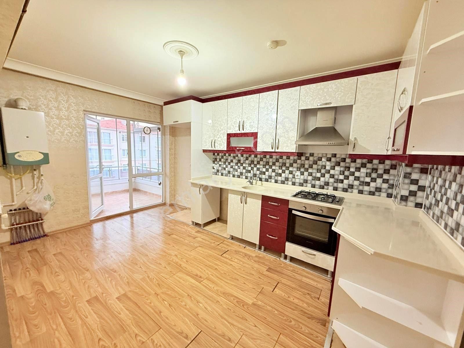 Yıldız'dan Kuruş Masrafsız Katta 3+1 E.banyolu Fırsat Dairesii !!! - Görsel 7