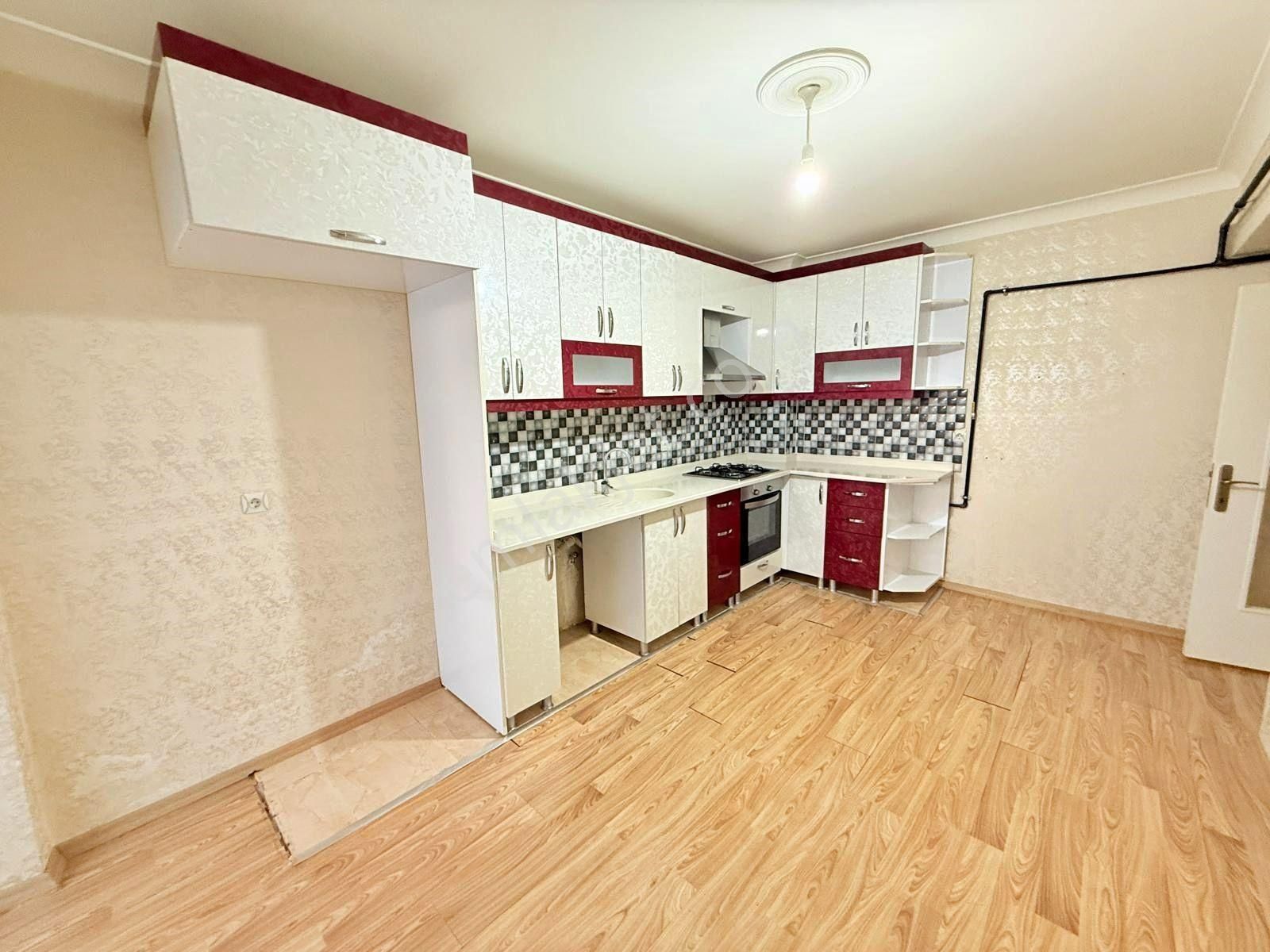 Yıldız'dan Kuruş Masrafsız Katta 3+1 E.banyolu Fırsat Dairesii !!!