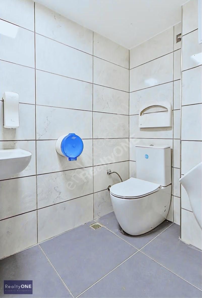 R-one İstanbul Fatih 4 Ayrı Bölüm Terasa Sahip Kiralık Ofis Katı - Görsel 18