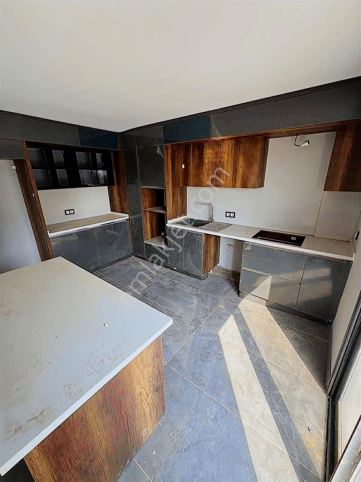 Namlı'dan Kaynaklar Köy İçinde 4+1 Teraslı Lüks Villa - Görsel 11