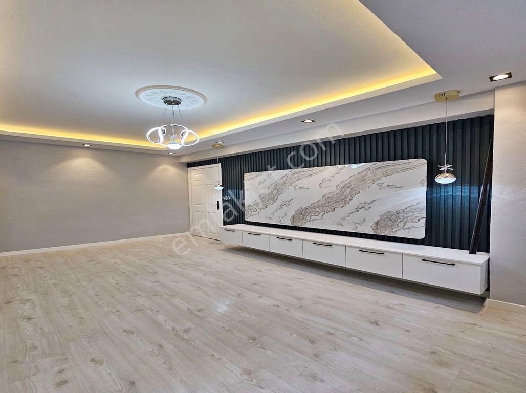 Ünal İnşaat'tan 2+1 Metrobüse Komşu Bahçeli Satılık Daire - Görsel 5