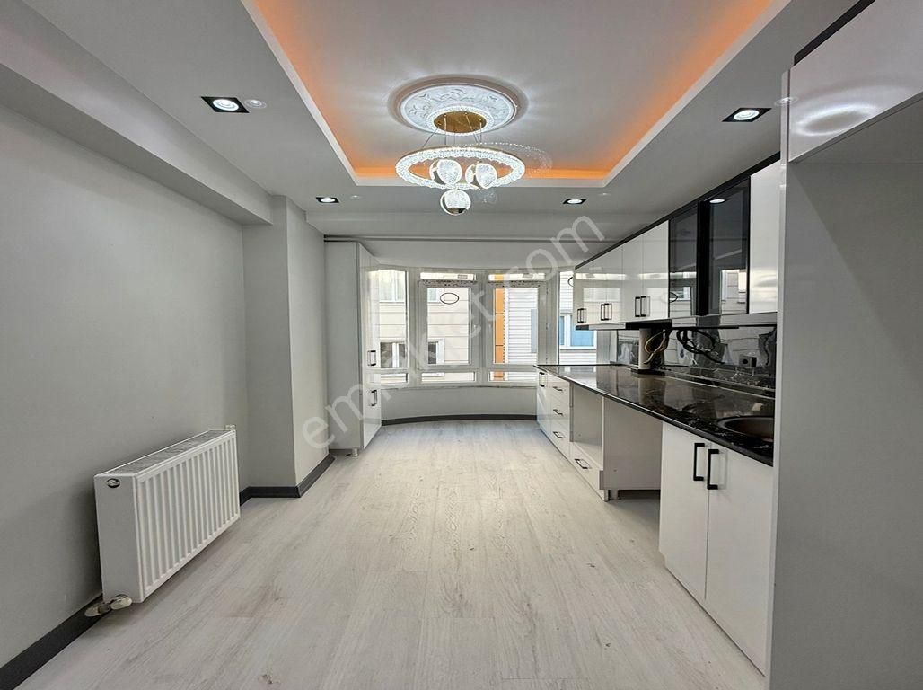 Ünal İnşaat'tan Emsallerinin Altında 3+1 Şık Dekorlu Ara Kat - Görsel 2