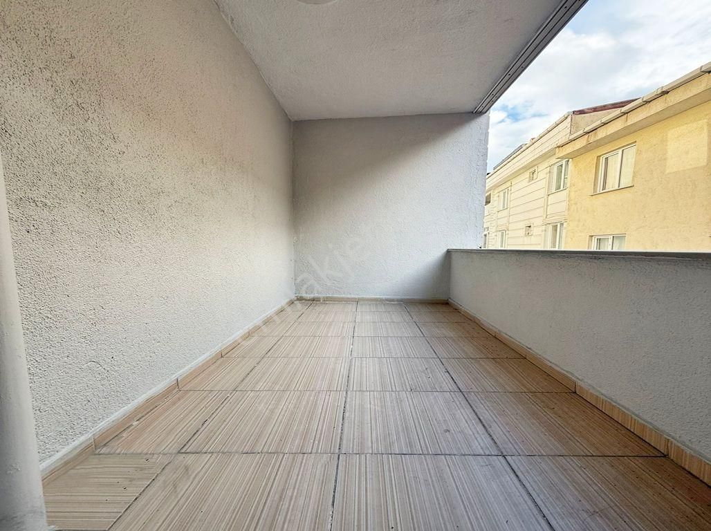 Ünal İnşaat'tan Emsallerinin Altında 3+1 Şık Dekorlu Ara Kat - Görsel 10