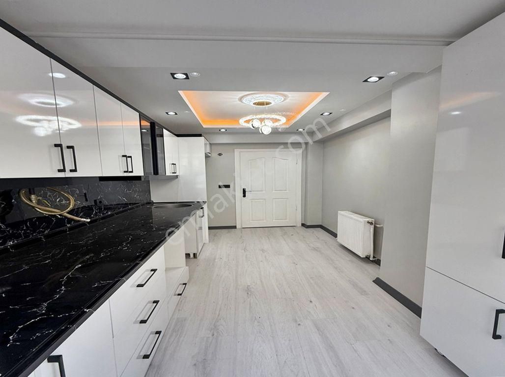 Ünal İnşaat'tan Emsallerinin Altında 3+1 Şık Dekorlu Ara Kat - Görsel 3