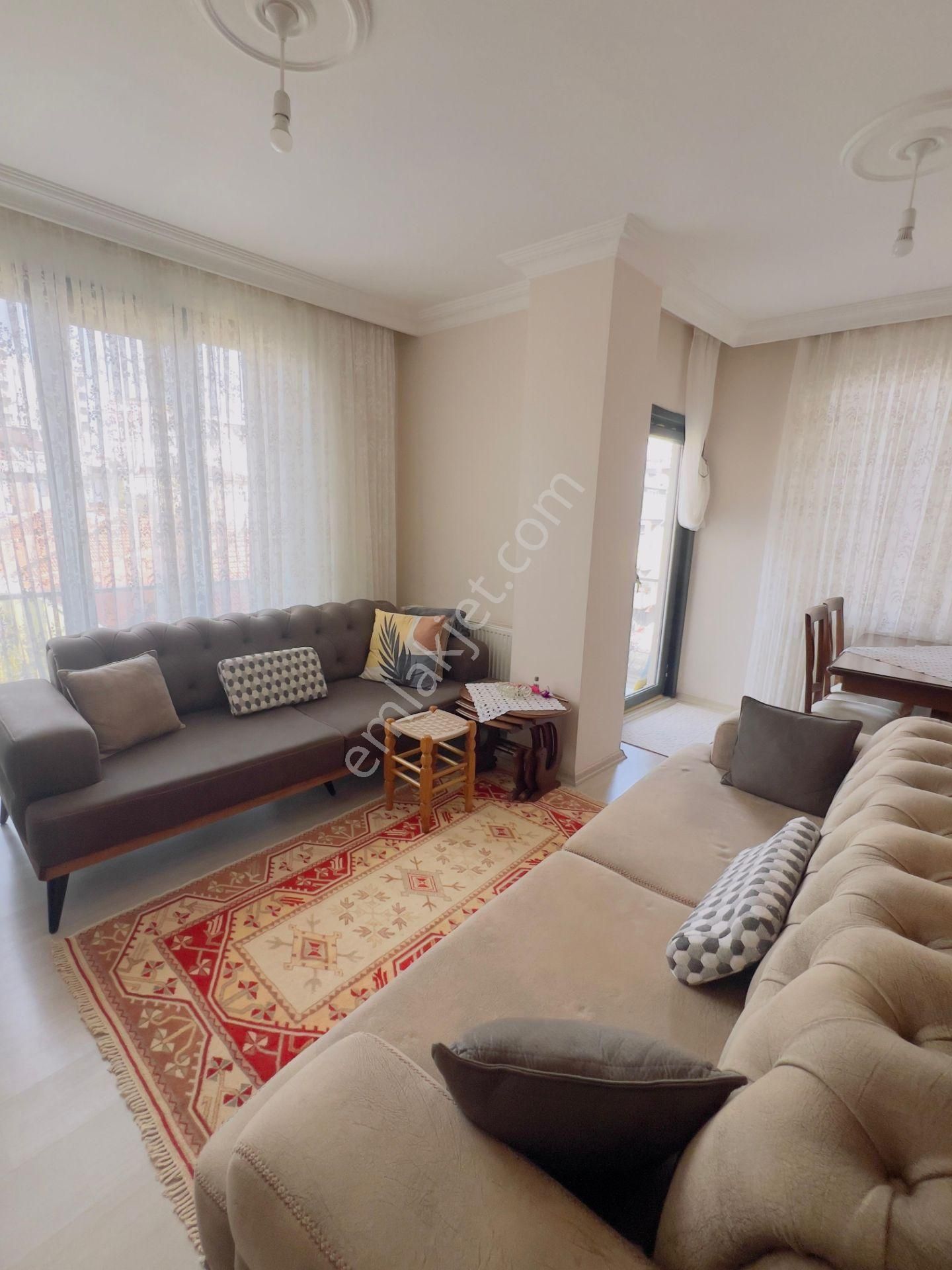 İstanbul Sancaktepe Safa Mah. Satılık 3+1 Üst Dübleks 160 M2 - Görsel 3