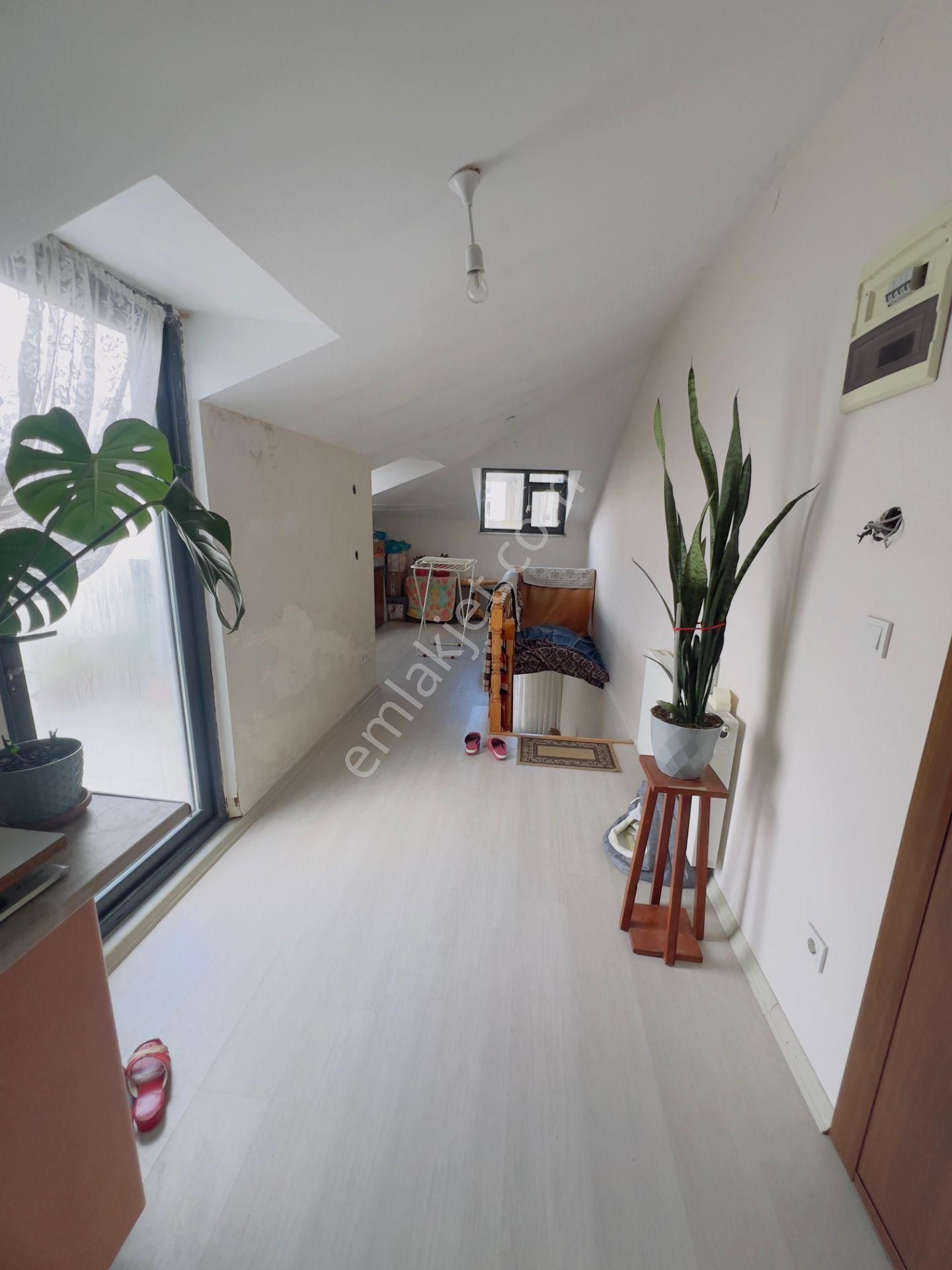 İstanbul Sancaktepe Safa Mah. Satılık 3+1 Üst Dübleks 160 M2 - Görsel 15