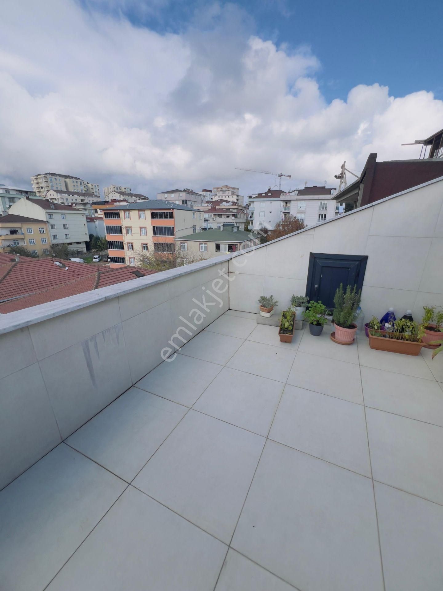 İstanbul Sancaktepe Safa Mah. Satılık 3+1 Üst Dübleks 160 M2 - Görsel 2