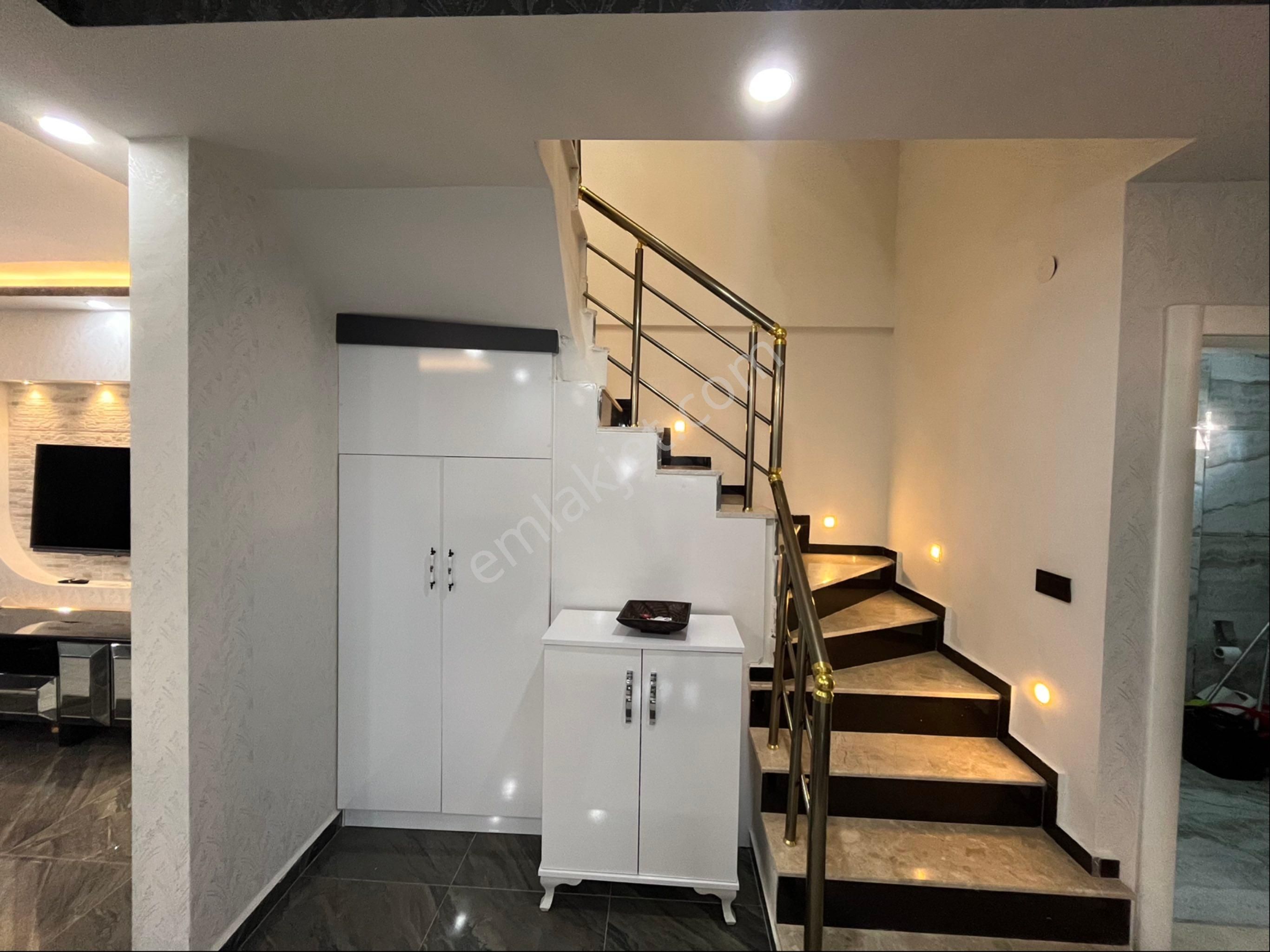 Satılık 4+1 Ful Eşyalı Villa - Görsel 19