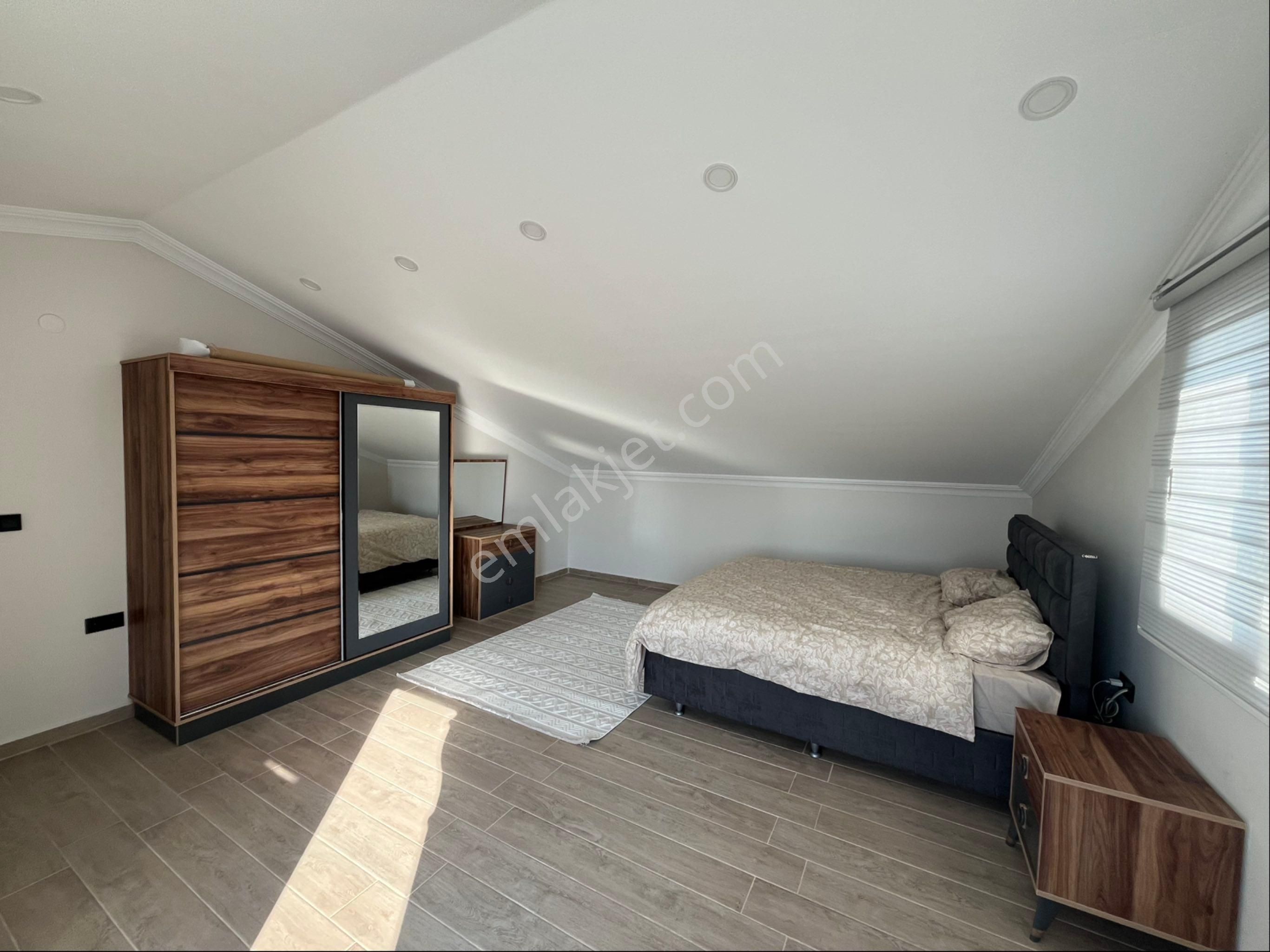 Satılık 4+1 Ful Eşyalı Villa - Görsel 26