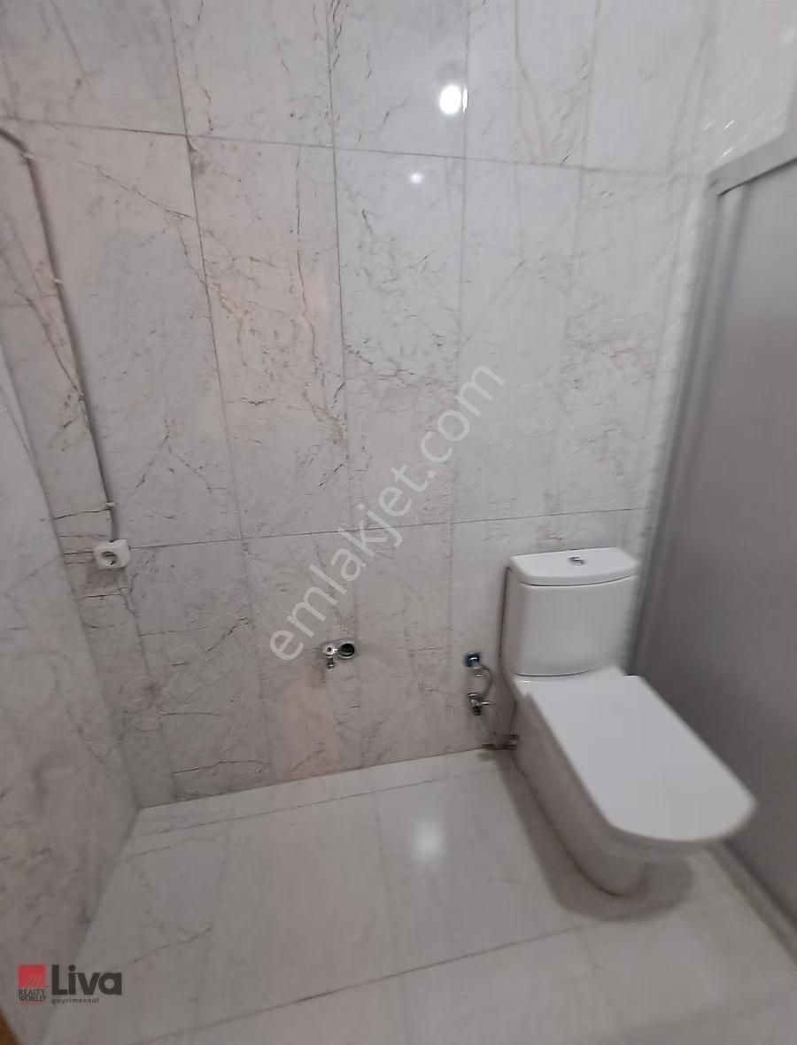 Hasan Basri Çantay 1 Nolu Sağlık Ocağı Yakını Kiralık 2+1 Daire - Görsel 3