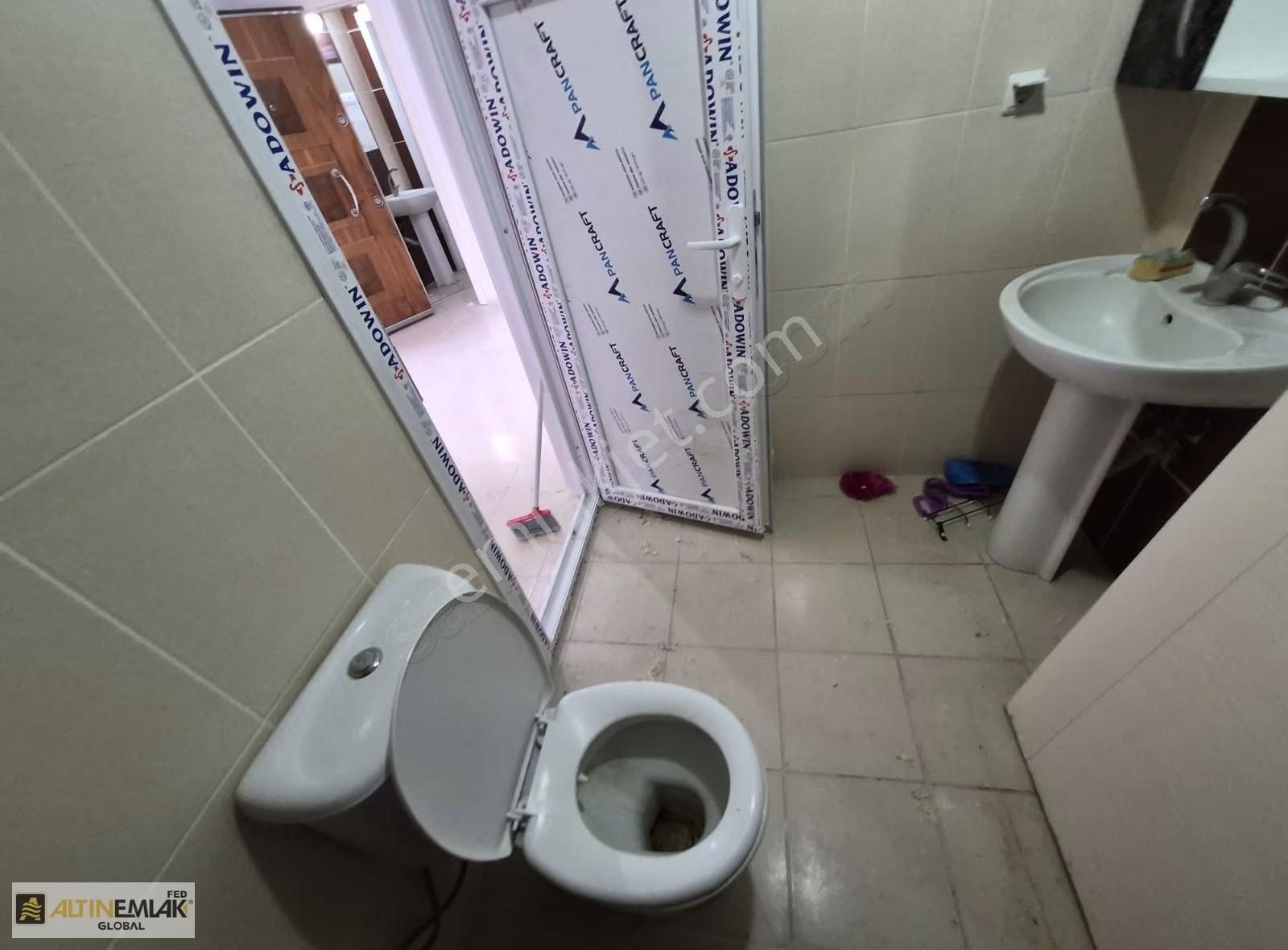 Erkilet General Emir De 3 Katlı Satılık Aile Apartmanı - Görsel 15