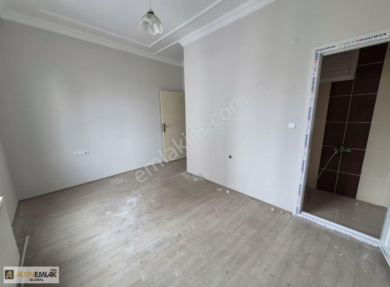 Erkilet General Emir De 3 Katlı Satılık Aile Apartmanı - Görsel 23