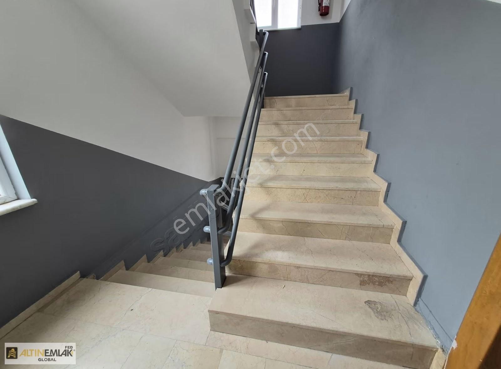 Erkilet General Emir De 3 Katlı Satılık Aile Apartmanı - Görsel 13