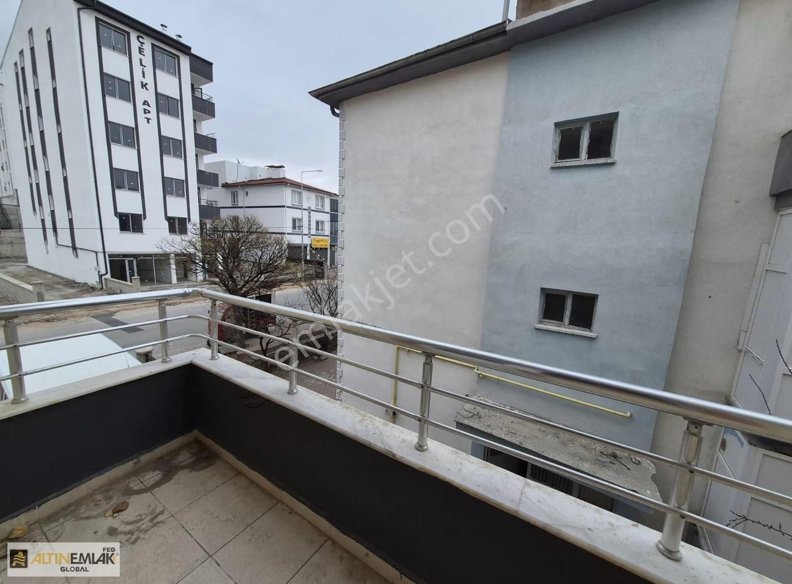 Erkilet General Emir De 3 Katlı Satılık Aile Apartmanı - Görsel 22