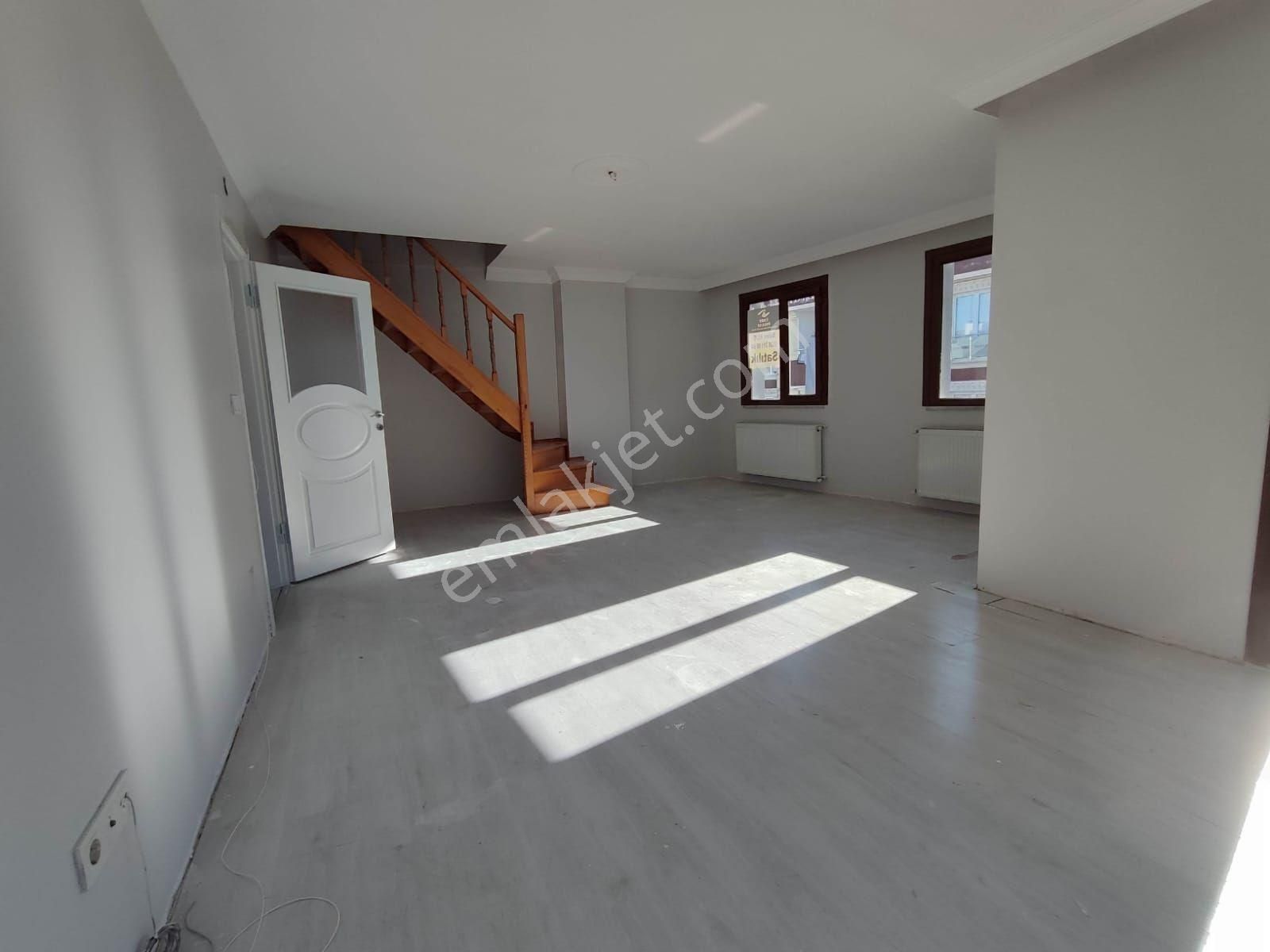 Sancaktepe Samandira Merkez De Acil Satılik Üst Düblex - Görsel 3