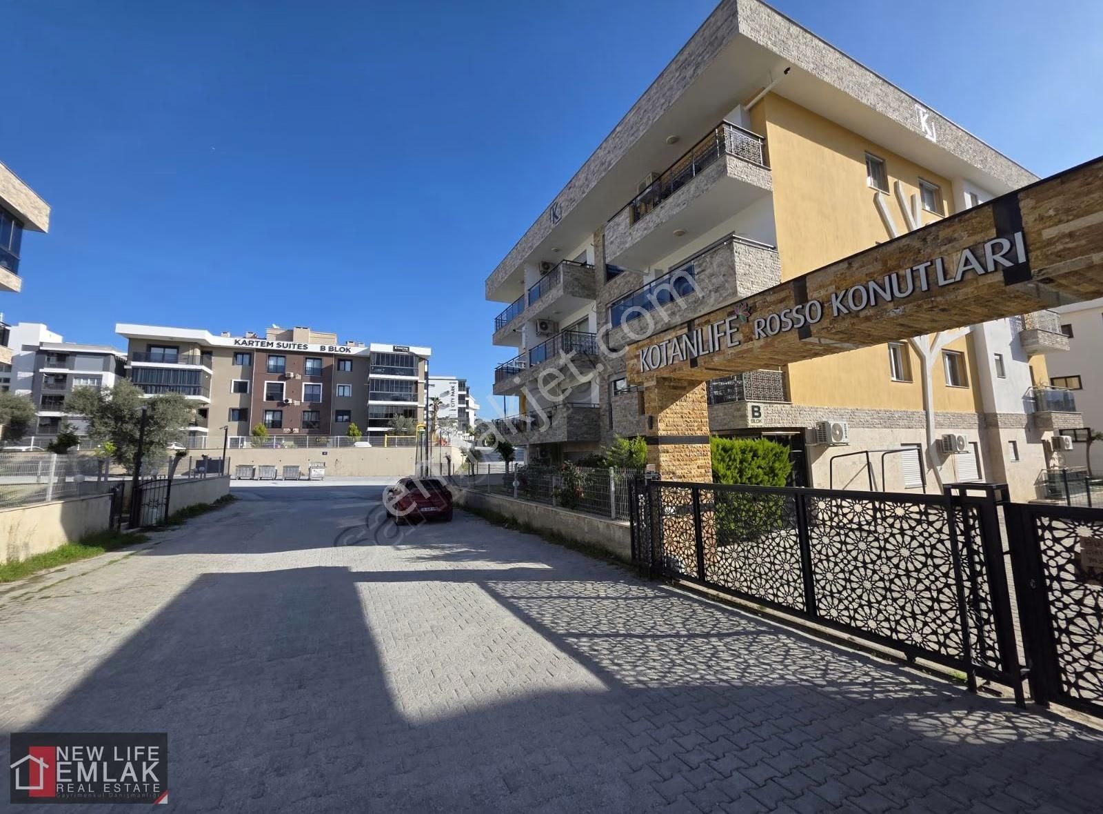 Kuşadası İkiçeşmelikte Havuzlu Sitede Geniş 1+1 - Görsel 16