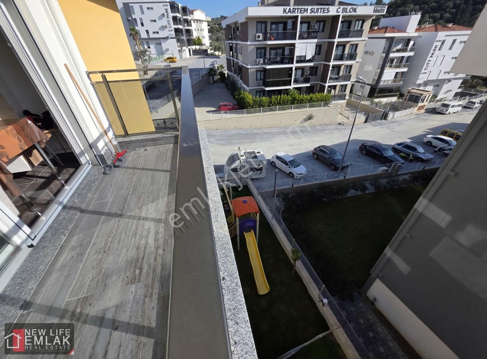 Kuşadası İkiçeşmelikte Havuzlu Sitede Geniş 1+1 - Görsel 21