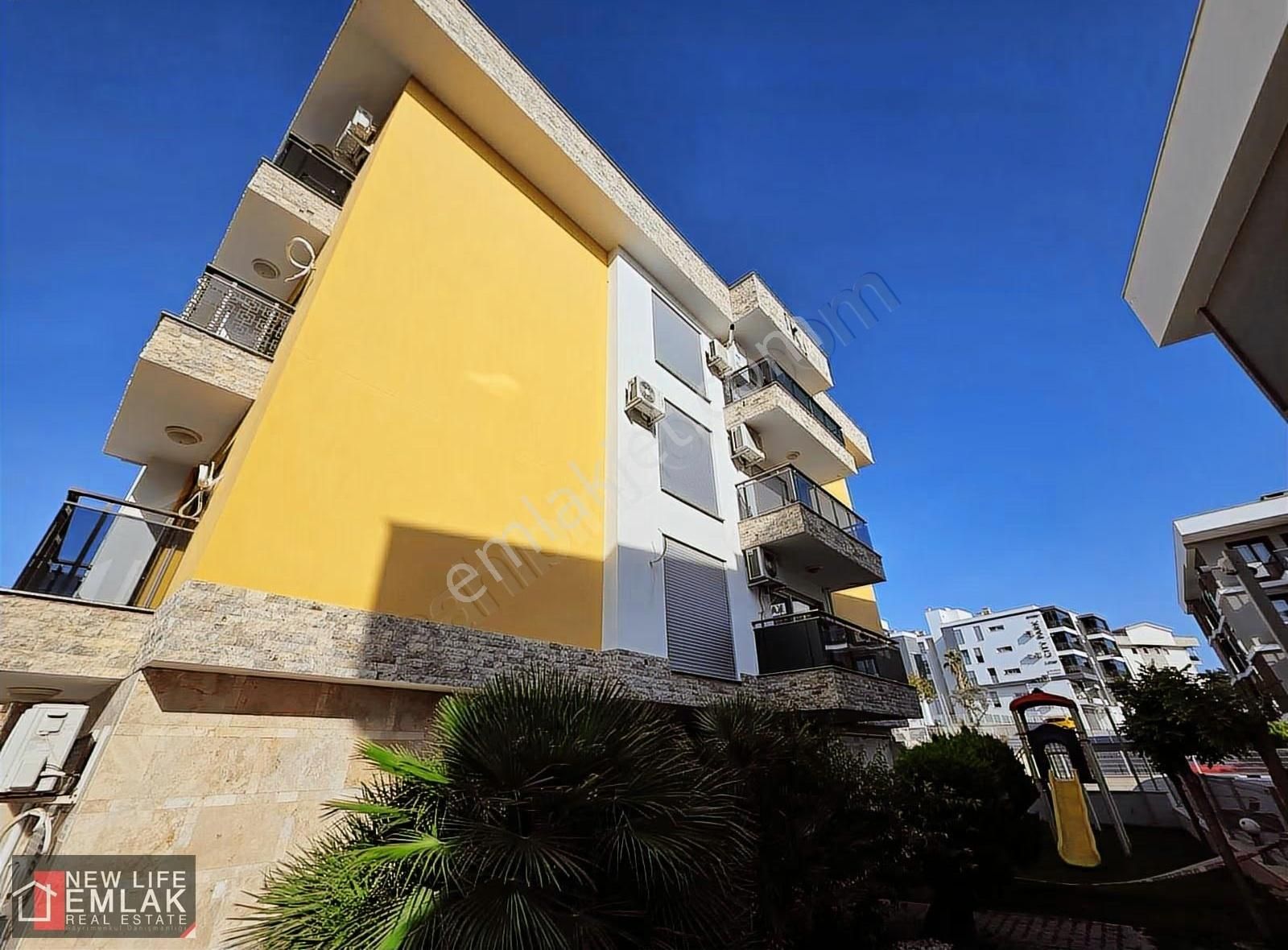 Kuşadası İkiçeşmelikte Havuzlu Sitede Geniş 1+1 - Görsel 18