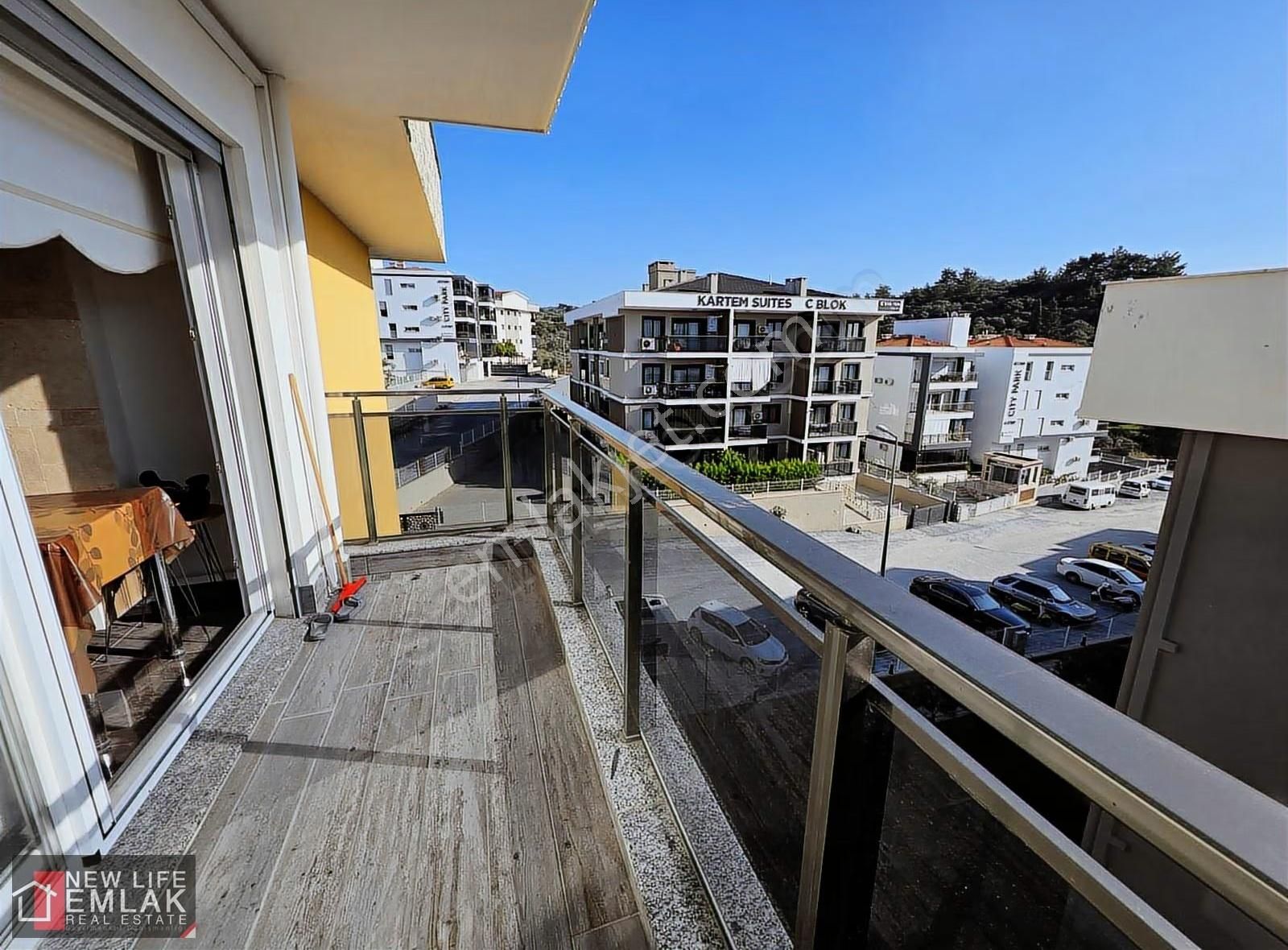 Kuşadası İkiçeşmelikte Havuzlu Sitede Geniş 1+1 - Görsel 12