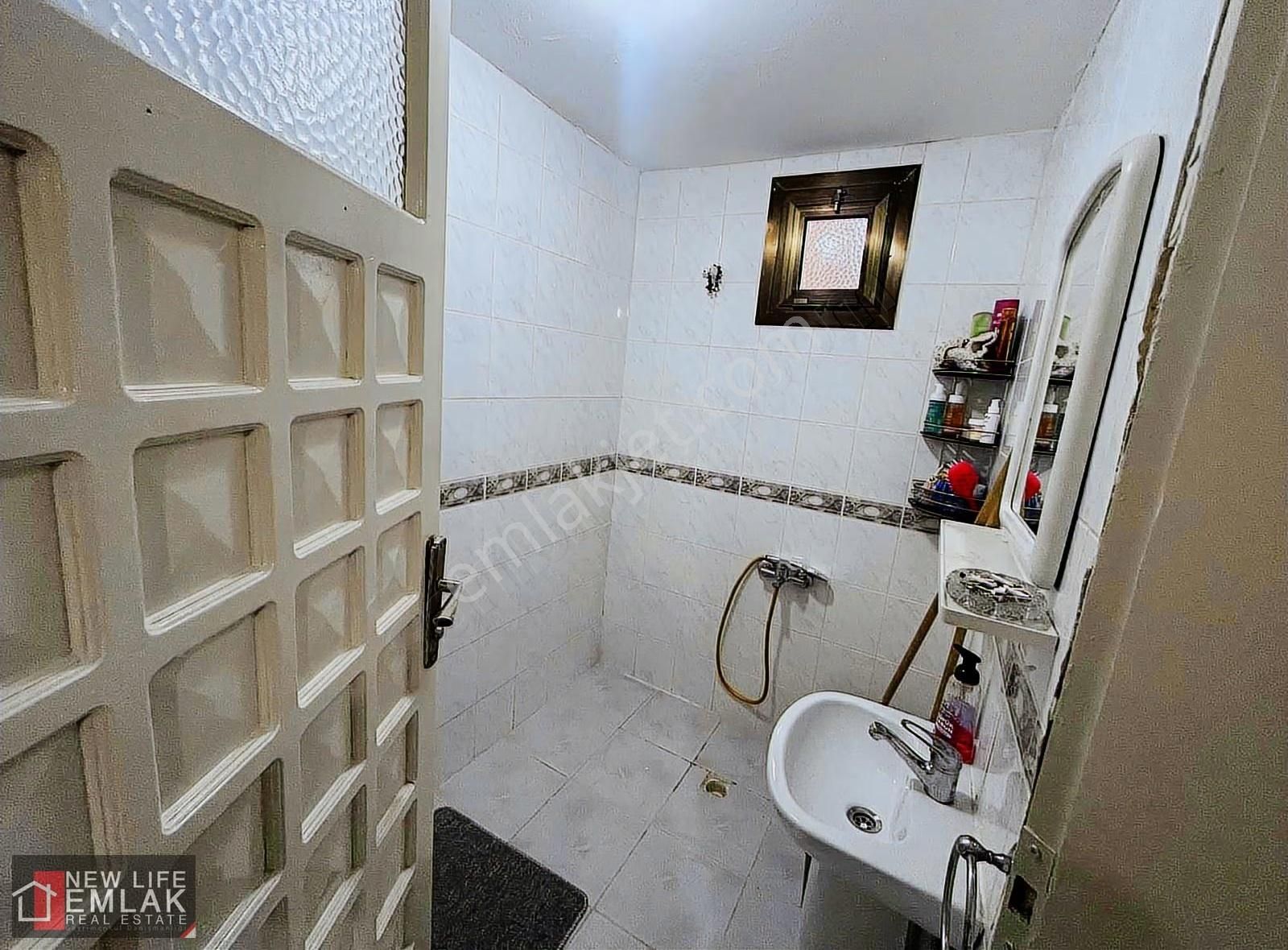 Kuşadası Merkezi Konumda Satılık 3+1 - Görsel 2