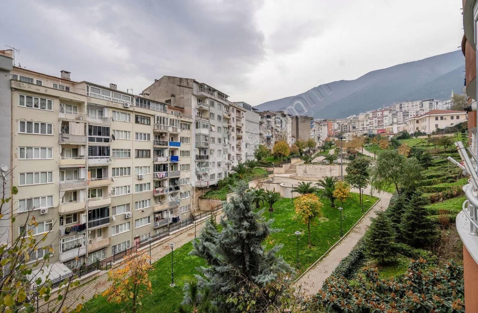 Kartal Sitesinde Satılık 3+1 Ara Kat Daire - Görsel 9