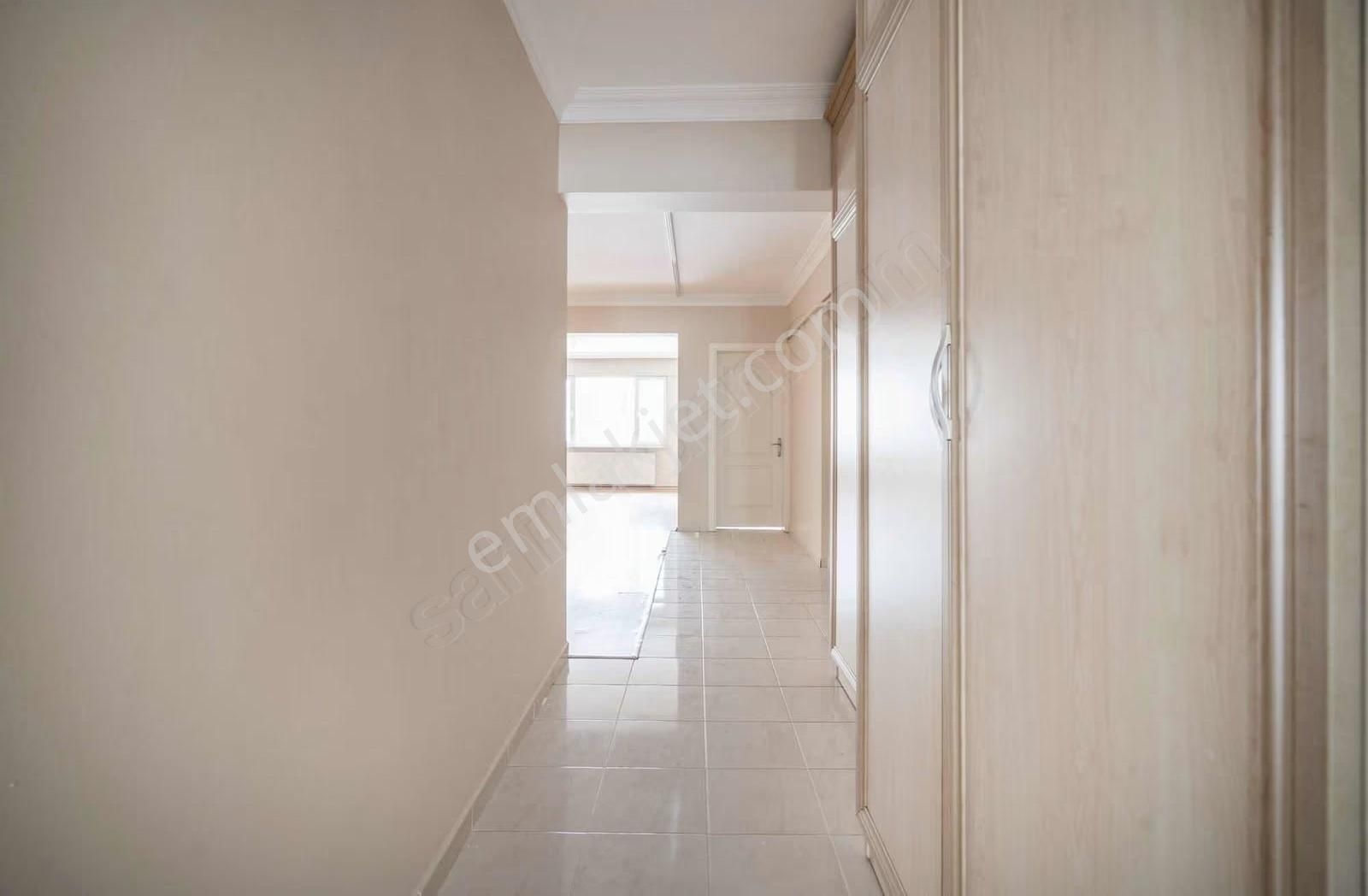 Kartal Sitesinde Satılık 3+1 Ara Kat Daire - Görsel 7