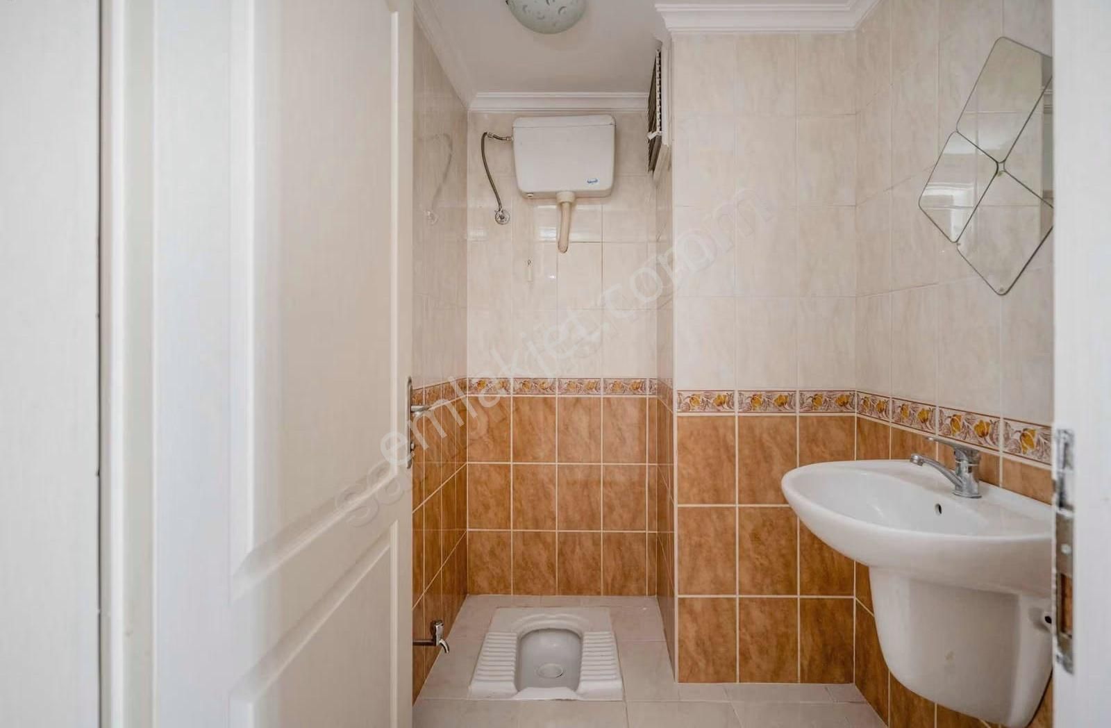 Kartal Sitesinde Satılık 3+1 Ara Kat Daire - Görsel 12