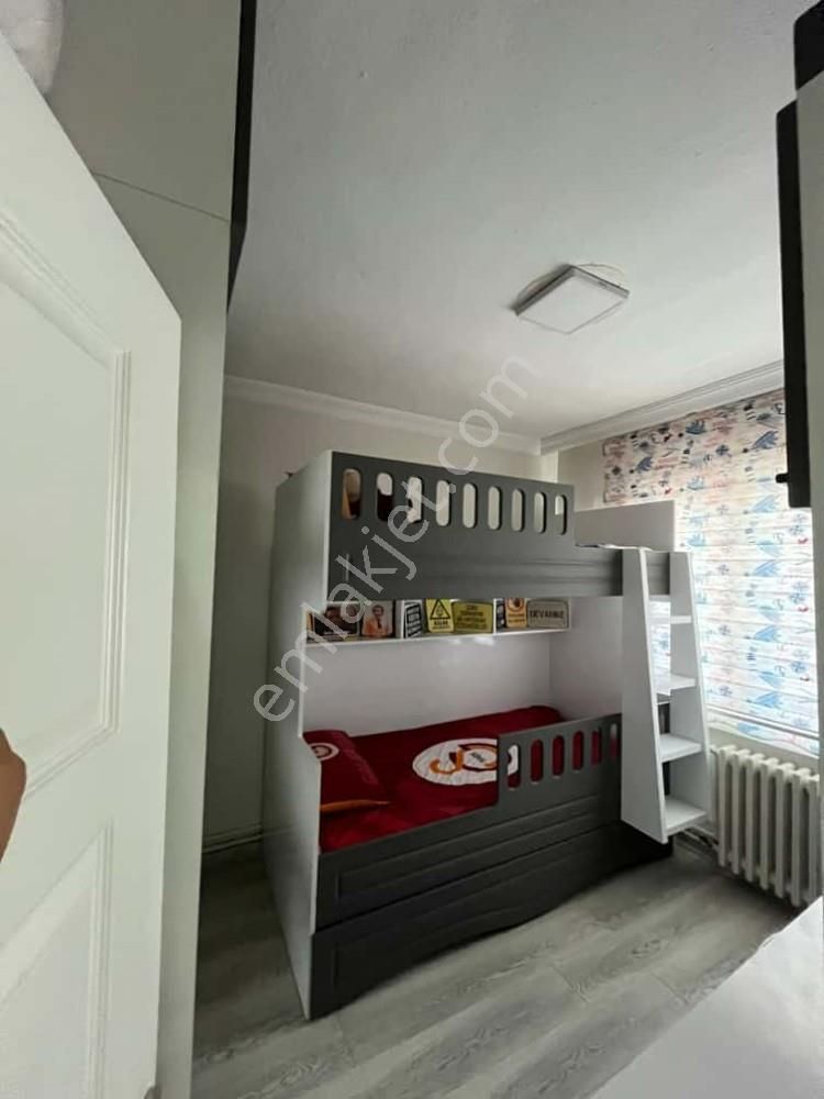 Mareşal Çakmak Mh 3+1 3. Ara Katta Ful Yapılı Masrafsız Daire - Görsel 18