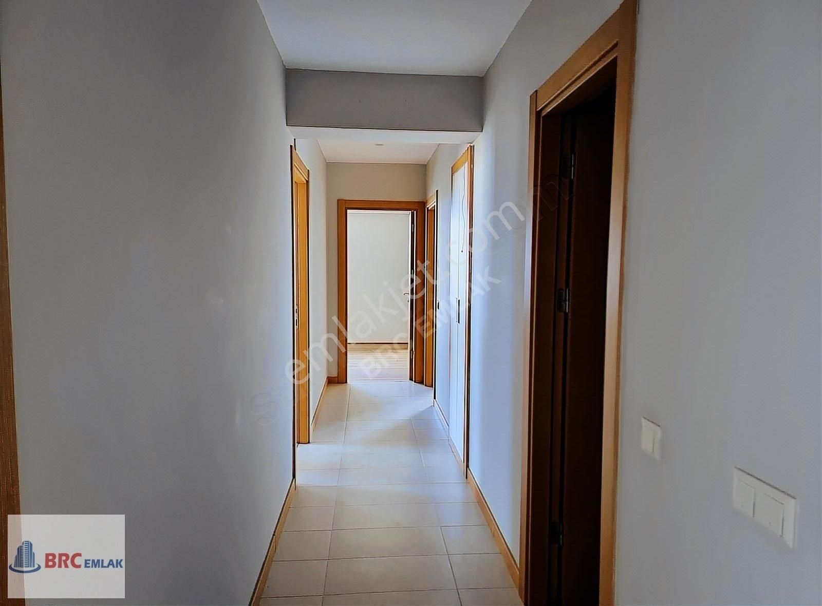 Halkalı Merkez Mah. Hayat Park Sitesi Boş Bakımlı Kiralık 3+1 - Görsel 22