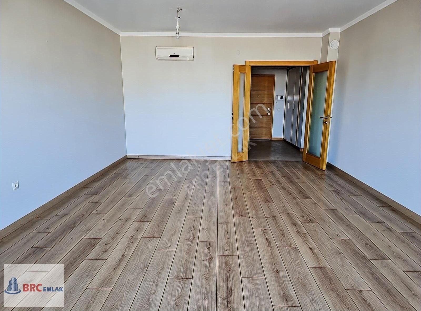 Halkalı Merkez Mah. Hayat Park Sitesi Boş Bakımlı Kiralık 3+1 - Görsel 3